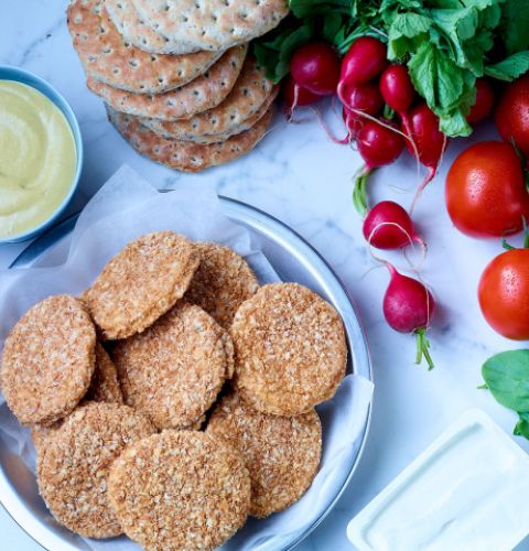 Multigrain breaded chicken burgers, fully cooked