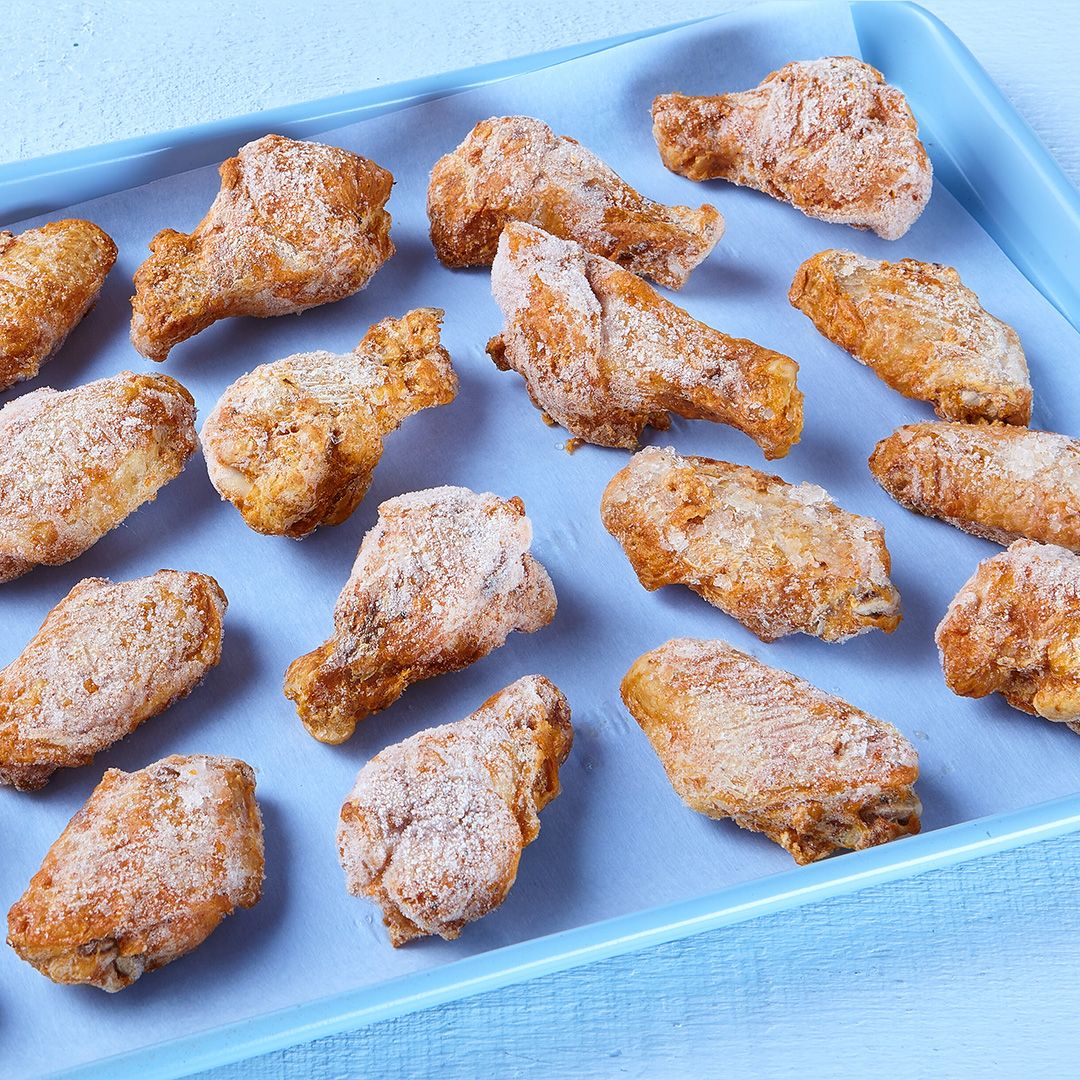 Spicy Buffalo chicken wings, cut-up and fully cooked (seasoned)